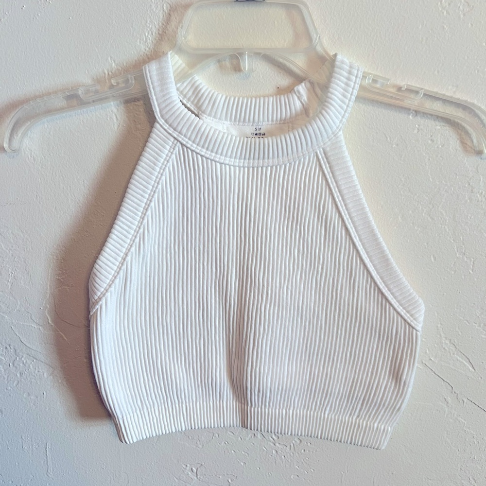 Aerie women’s Real Good high neck ribbed cropped tank top. White, size smallll